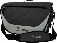 Τσάντα ώμου JR Gear 12648 αδιάβροχη με θήκη για laptop έως 15’’ χωρητικότητας 14lit (12648)