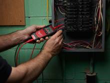 MILWAUKEE 2212-20 ΠΟΛΥΜΕΤΡΟ ΜΠΑΤΑΡΙΑΣ ΜΕ ΕΛΕΓΧΟ ΣΥΝΕΧΕΙΑΣ ( 4933447776 )