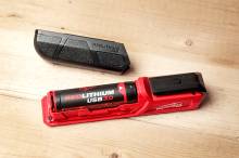 MILWAUKEE L4 B3 USB ΕΠΑΝΑΦΟΡΤΙΖΟΜΕΝΗ ΜΠΑΤΑΡΙΑ 3.0 ΑΗ ( 4933478311 )