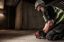MILWAUKEE M12 CLLP-301C ΓΡΑΜΜΙΚΟ LASER 2 ΓΡΑΜΜΩΝ ΠΡΑΣΙΝΗΣ ΔΕΣΜΗΣ ΚΑΙ ΚΟΥΚΚΙΔΑΣ ( 4933478100 )